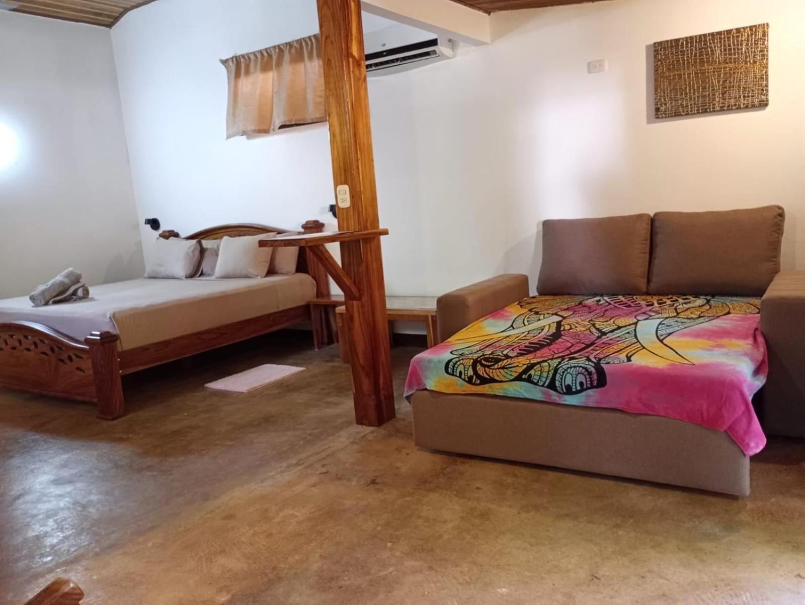 Tamahostel & Glamping Tamarindo Exterior photo