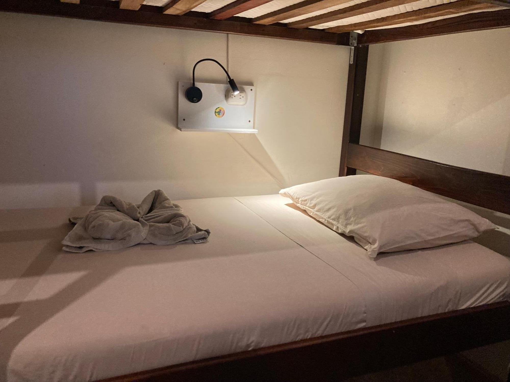 Tamahostel & Glamping Tamarindo Exterior photo